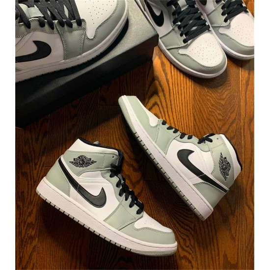 KicksOnFire Jordan 1 Mid Light Smoke Grey Light Smoke Grey/Black-White 554724-092